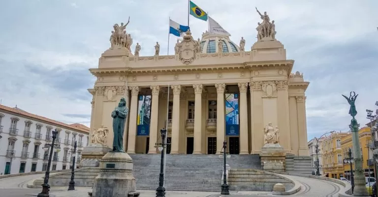 Conheça os principais palácios do Rio de Janeiro