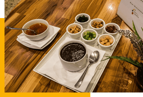 Caldinho de Feijão e Samba de Raiz